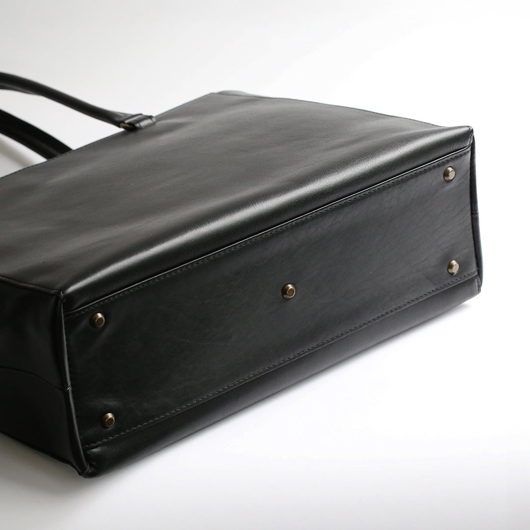 ホーガンズアレイ/レザートート底鋲