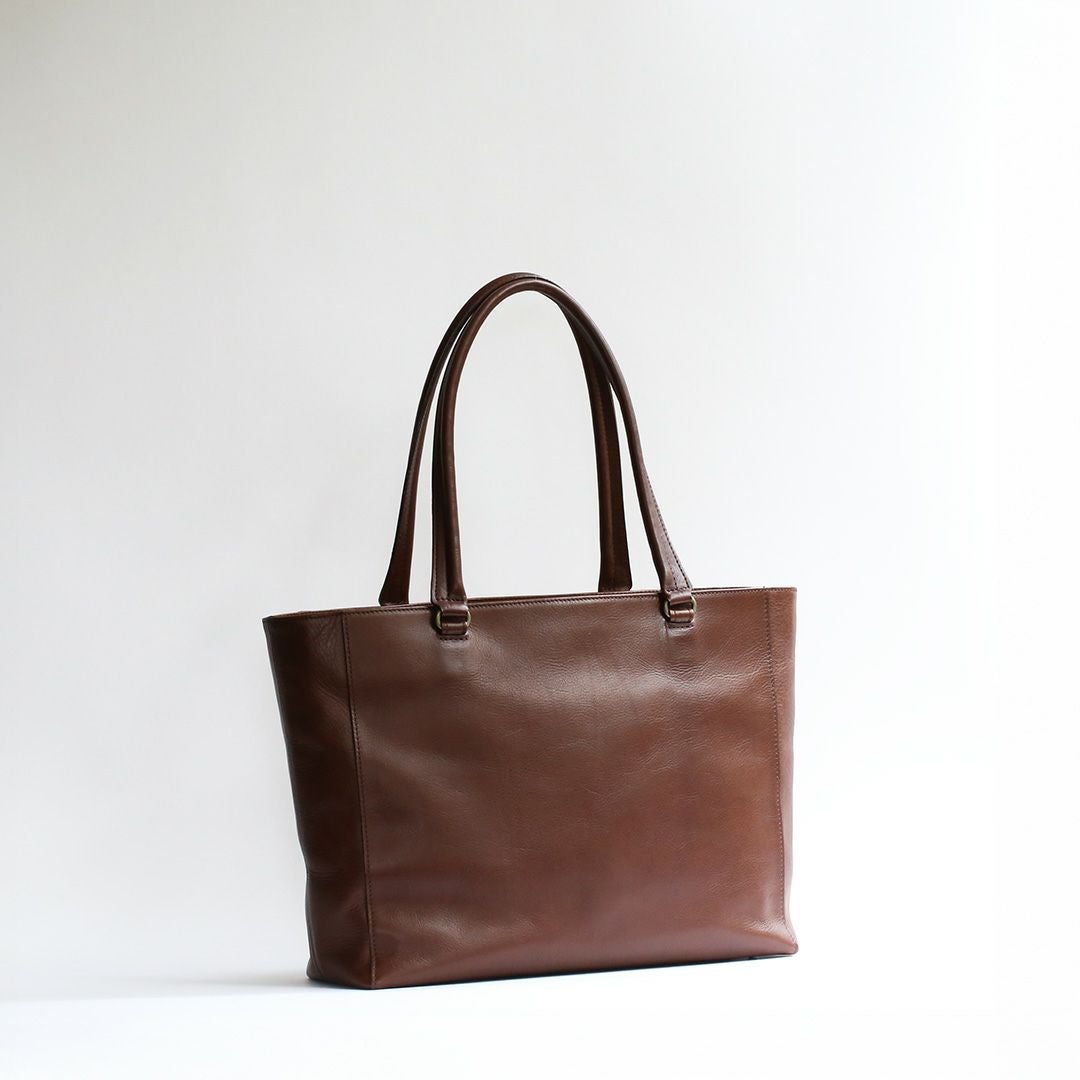  ホーガンズアレイ/レザートートブラウン正面画像