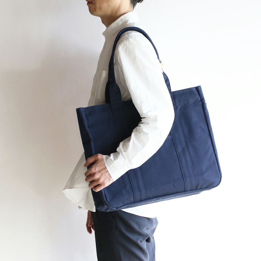 イーブンパートート(L)ネイビーモデル画像