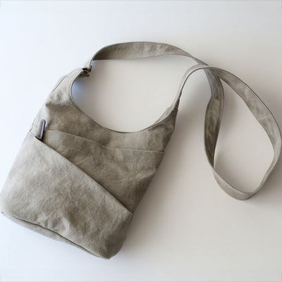 備長炭染め帆布タケノコショルダーグレージュ正面画像