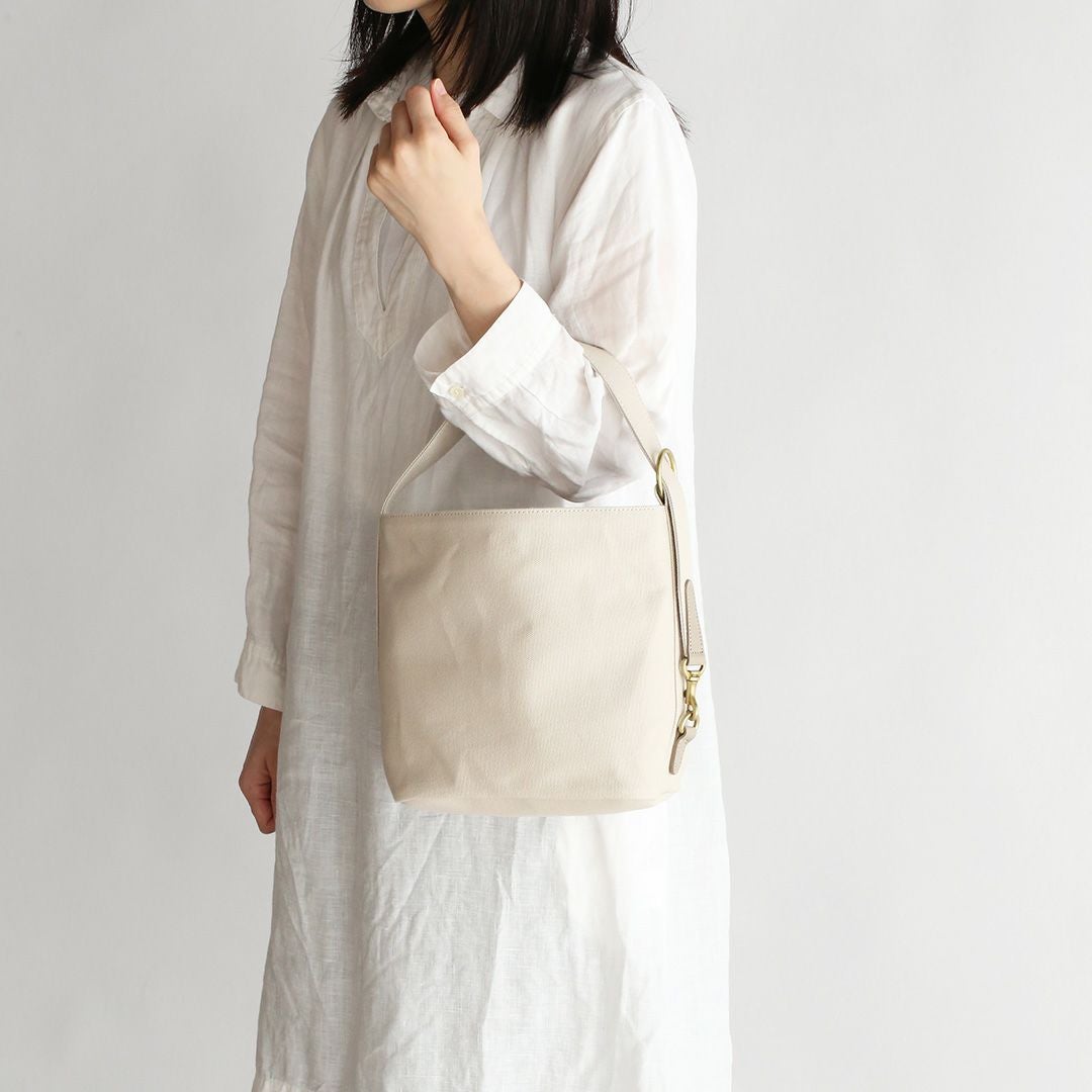 キナリのモデル画像