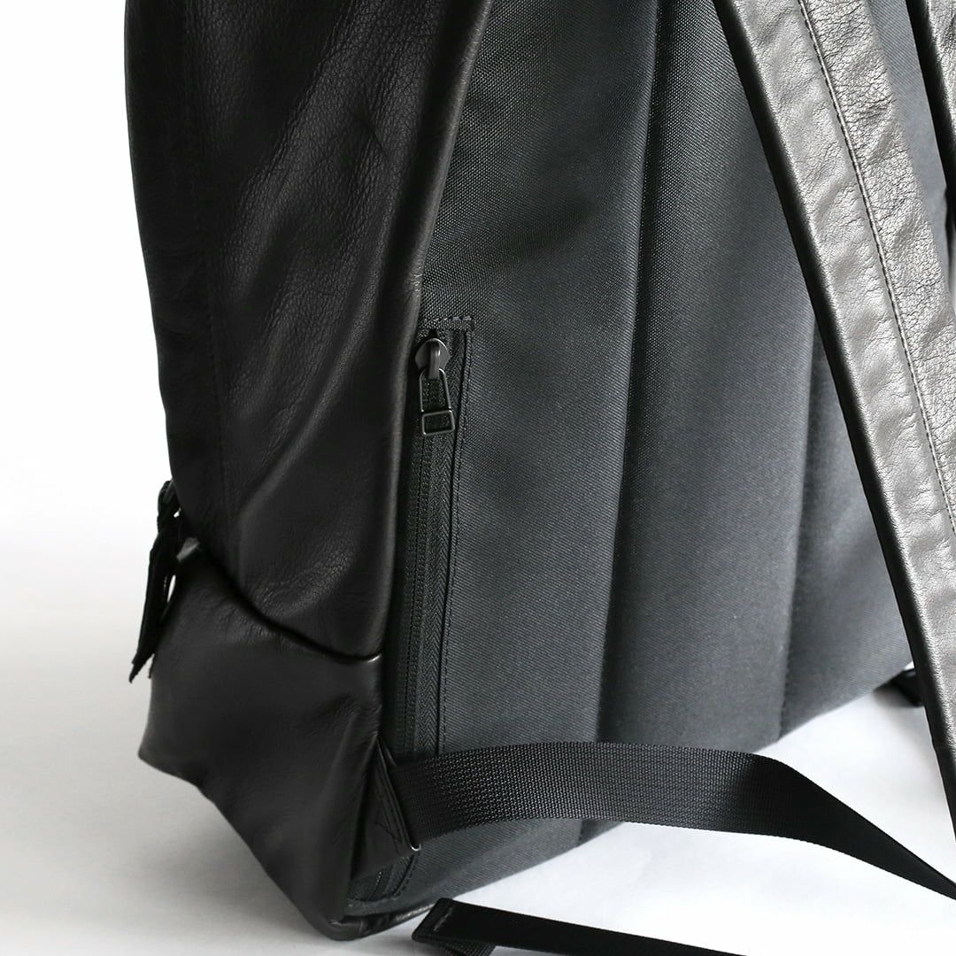 Cloak（クローク）レザーデイパック | 香久山鞄