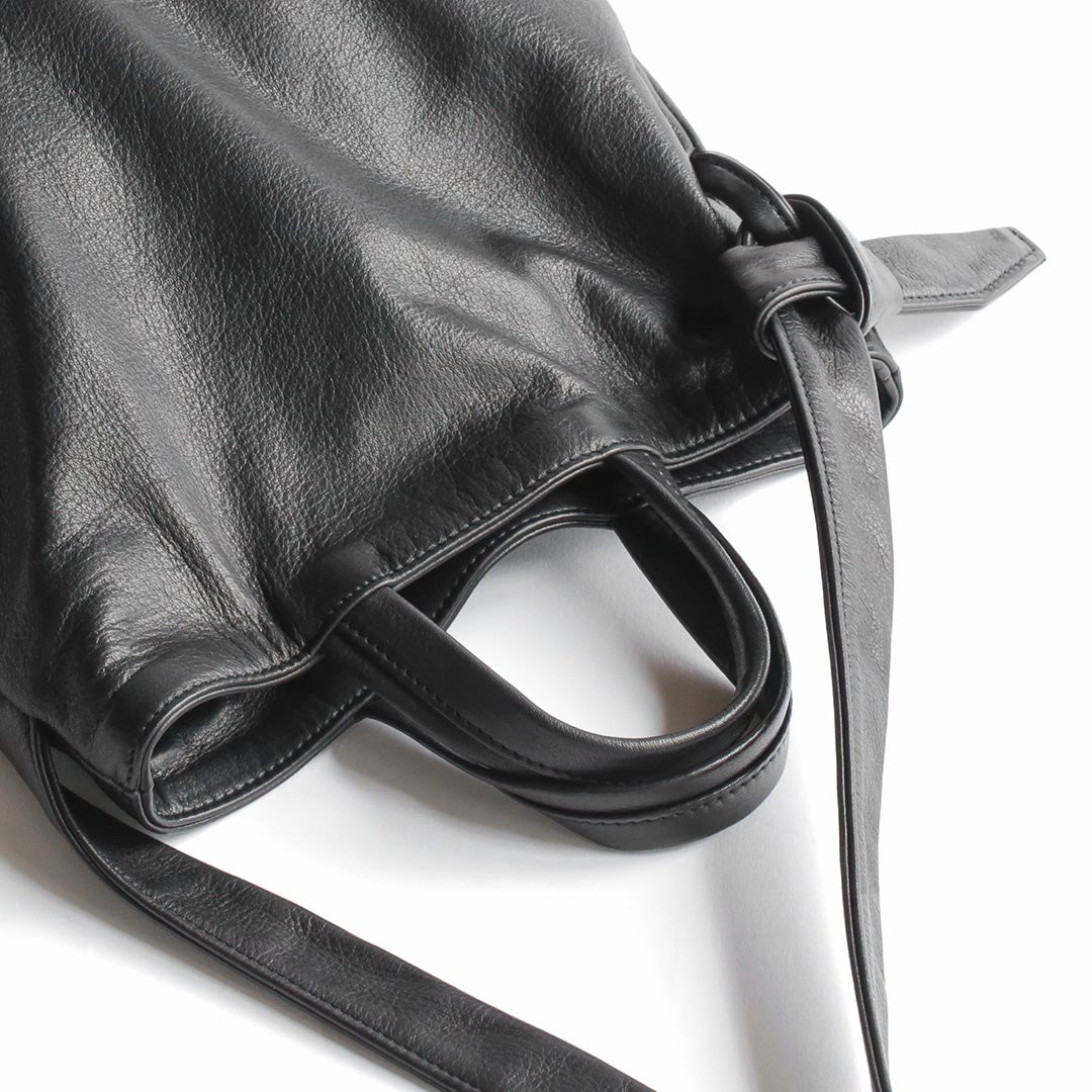 Cloak（クローク）  レザーショルダーバッグ 持ち手