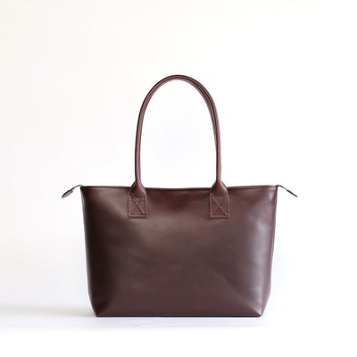 NENKE（ネンケ）レザートート ダークブラウン  正面