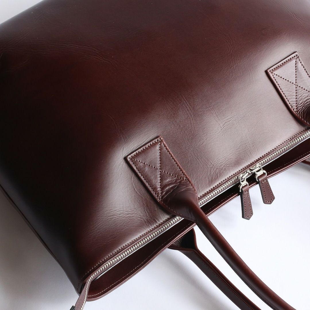 NENKE（ネンケ）レザートート  ダークブラウン 革の質感