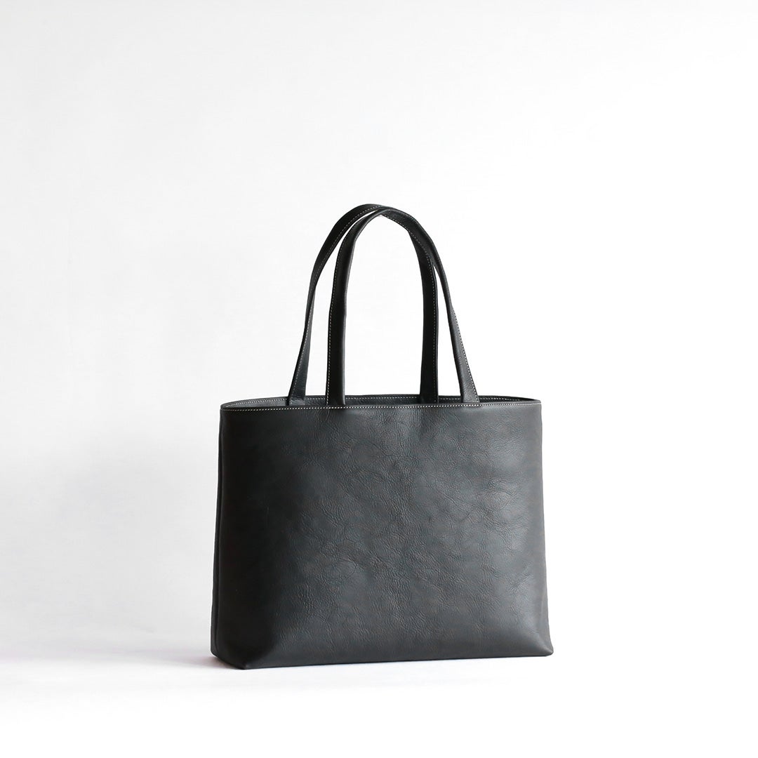  Bark（バーク）レザートート　ブラック　斜め